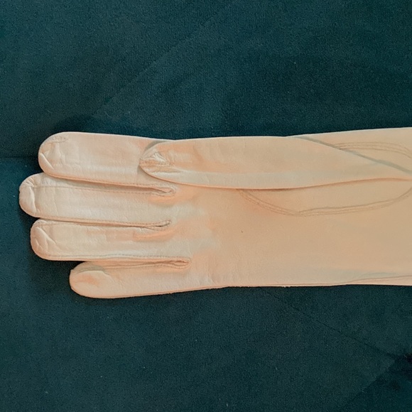 Long Flared leather Ivory Vintage Gloves - Picture 4 of 4